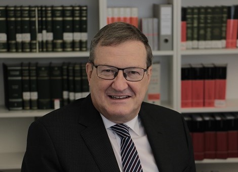Prof. Dr. Stephan Wolf