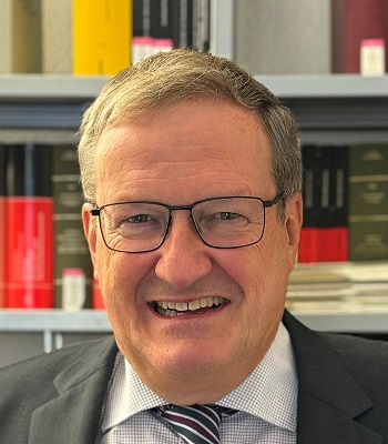 Prof. em. Dr. Stephan Wolf